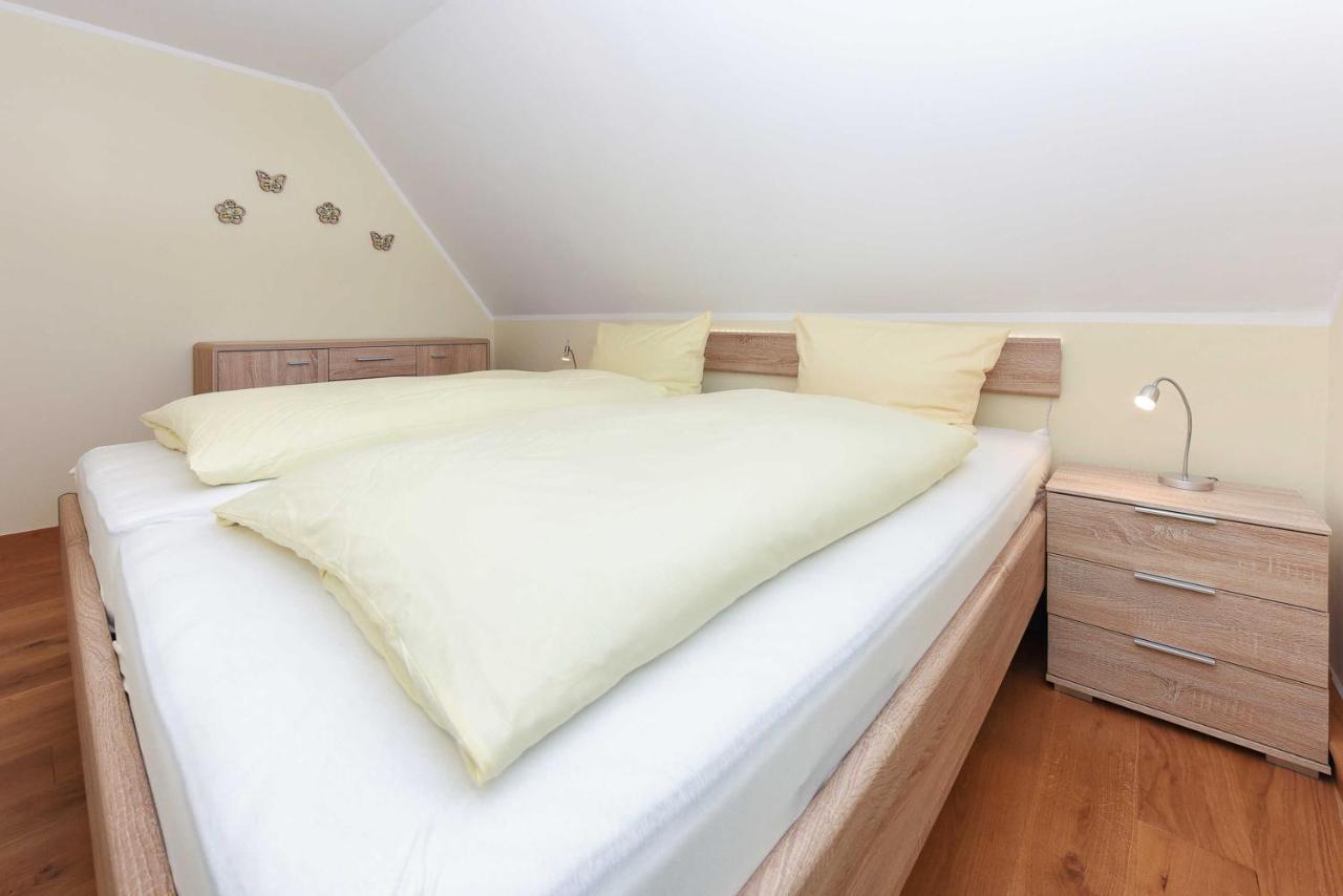 Ferienwohnung Teezeit Нойхарлингерзийл Екстериор снимка