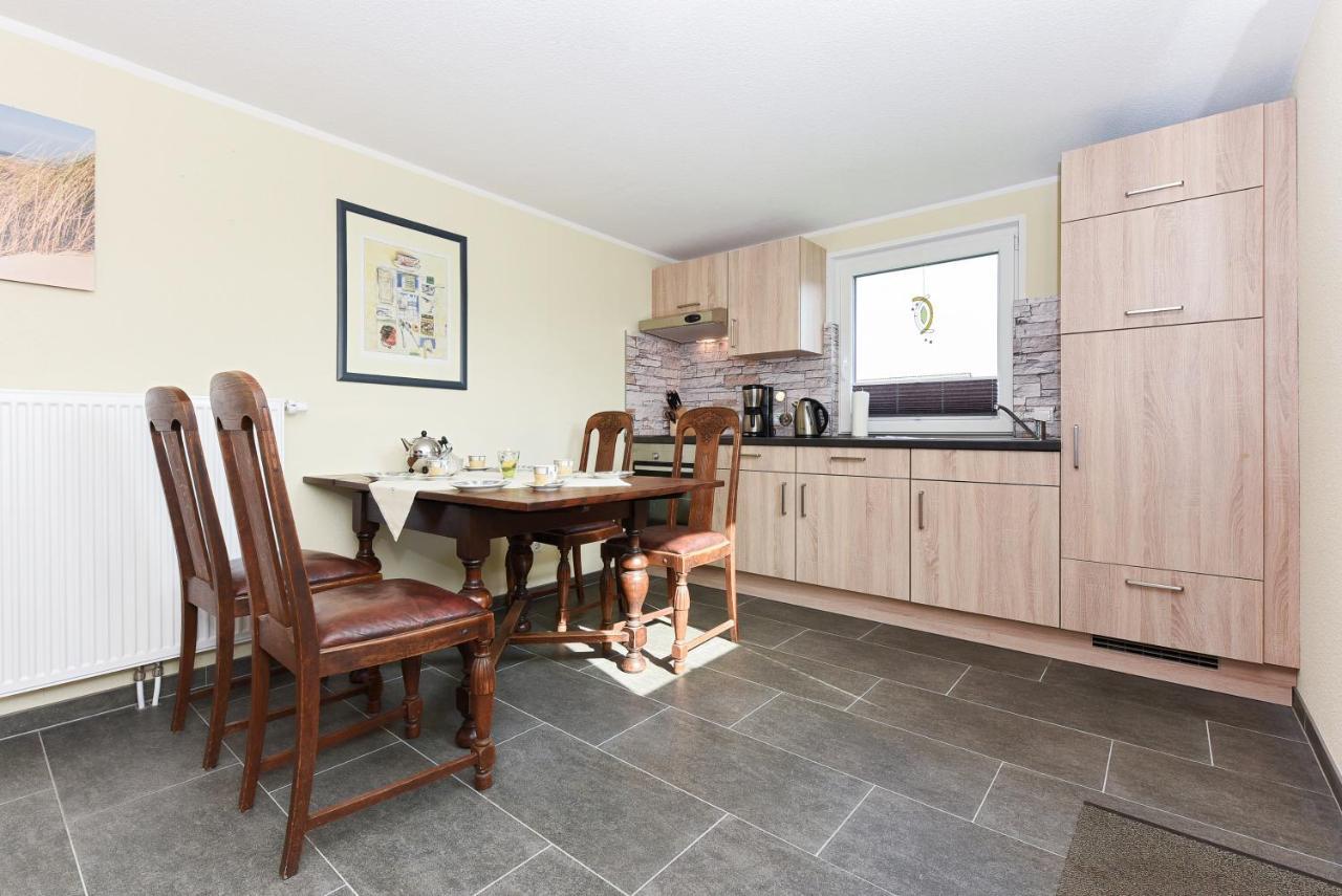 Ferienwohnung Teezeit Нойхарлингерзийл Екстериор снимка